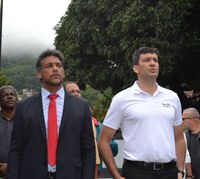 Alan Bombeiro e Chicão da Ilha são empossados como Prefeito e Vice-Prefeito pelo Legislativo Municipal