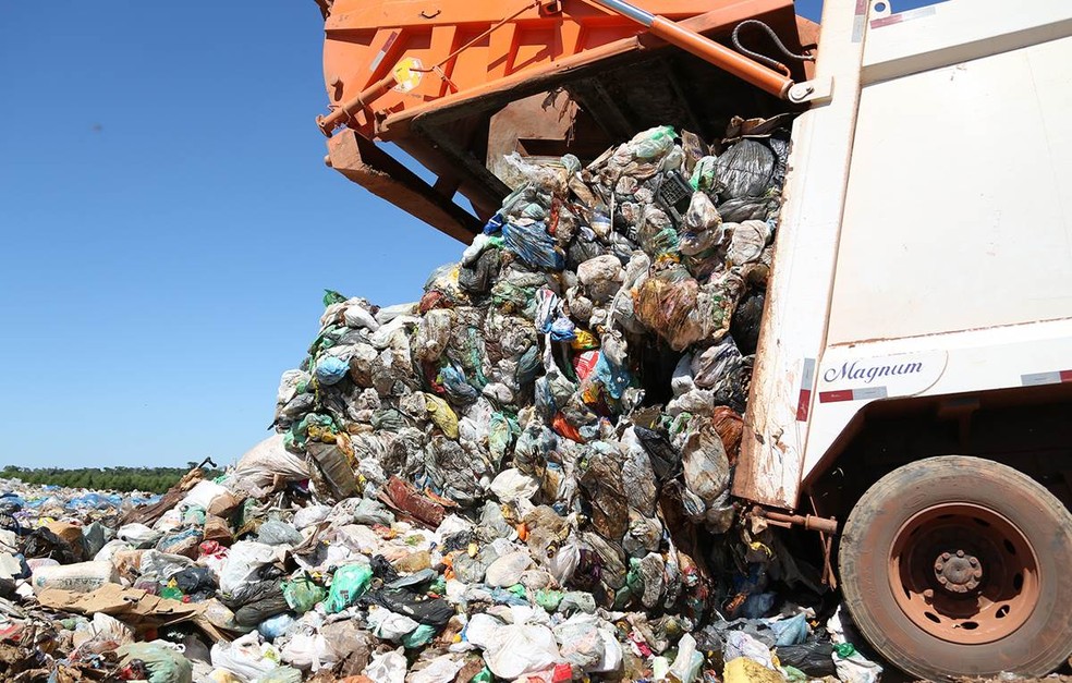 AUDIÊNCIA PÚBLICA COM A EMPRESA DE COLETA DE LIXO URBANO