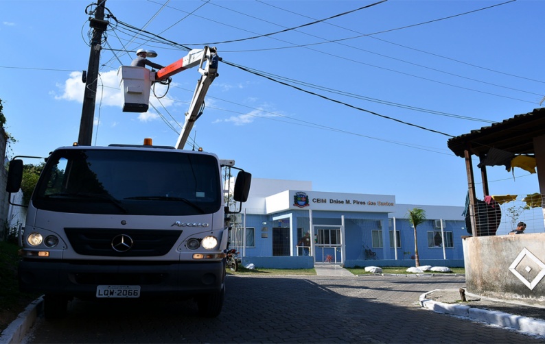 AUDIÊNCIAS PÚBLICAS (LIXO URBANO E ILUMINAÇÃO PÚBLICA)