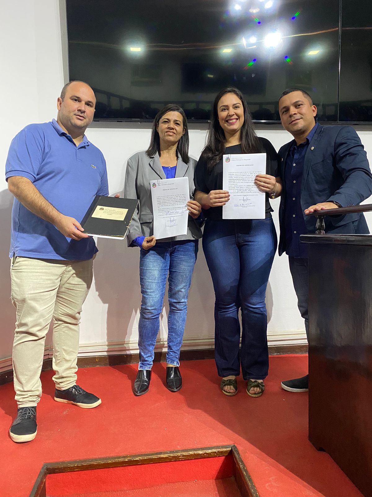 Câmara de Mangaratiba dá posse a dois novos servidores