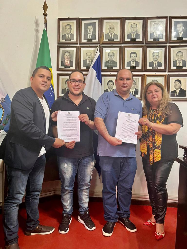 Escola do Legislativo e o SISPMUM celebram parceria para cursos de  capacitação e aperfeiçoamento profissional