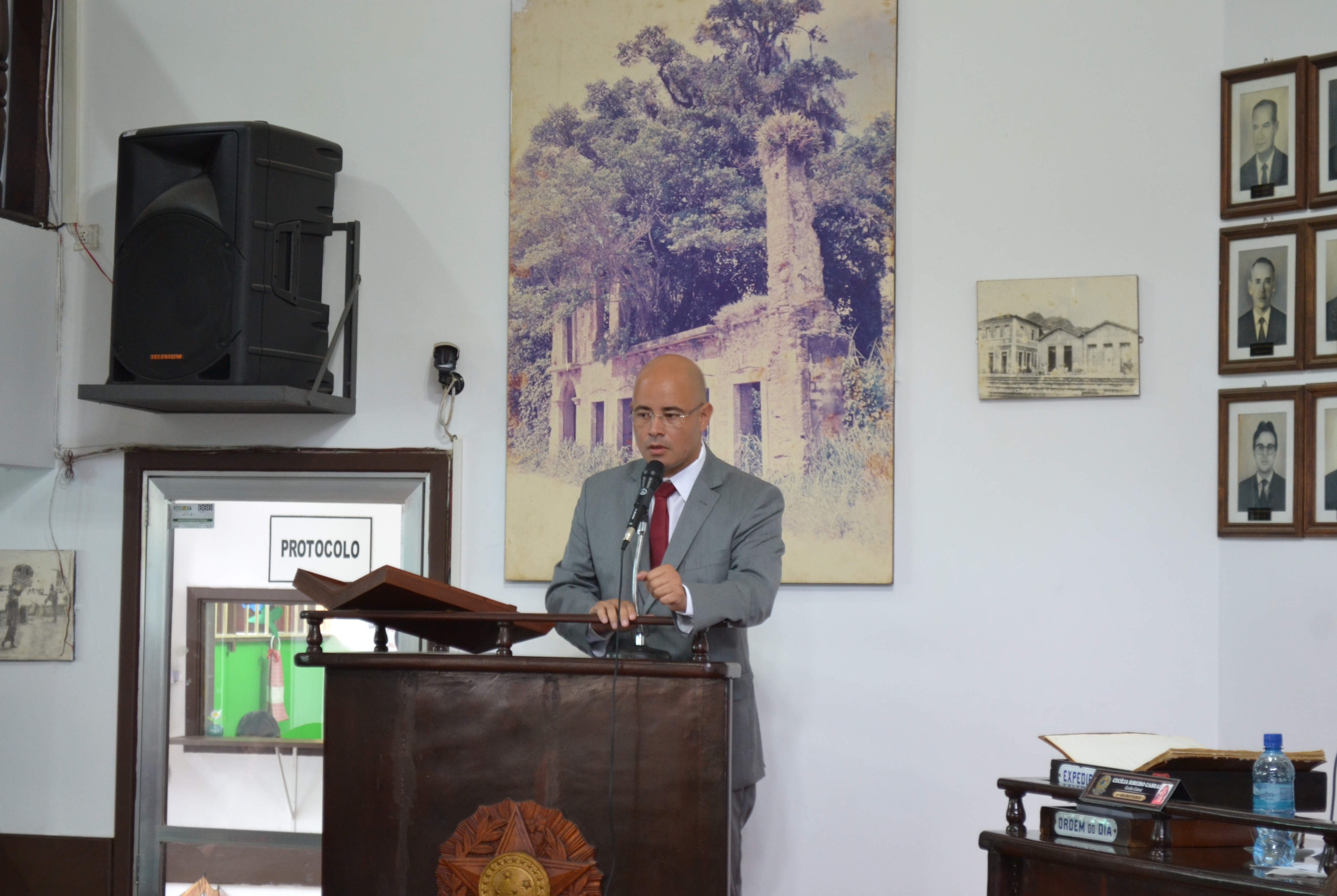 Rodrigo Bondim toma posse na sede do Legislativo Municipal